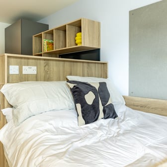 Premium En Suite - Image 4